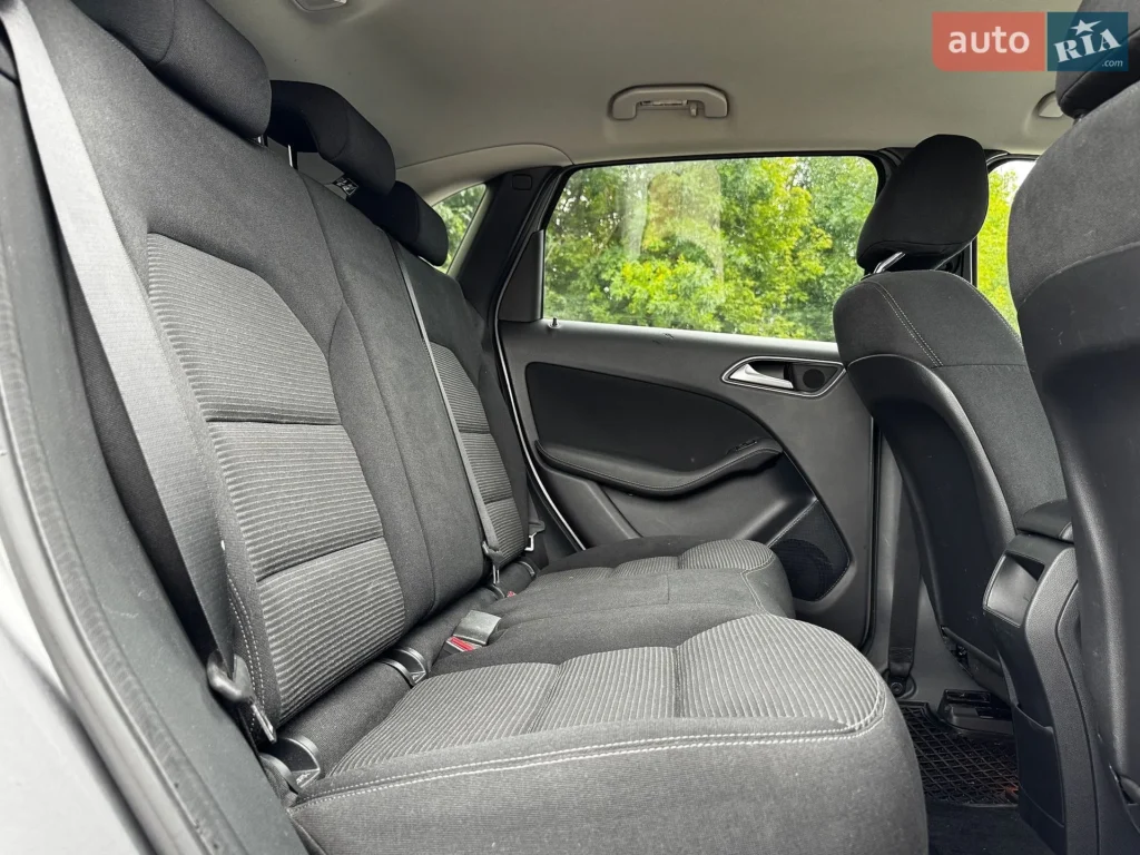 Mercedes-Benz B-Class 2015 — фото 21