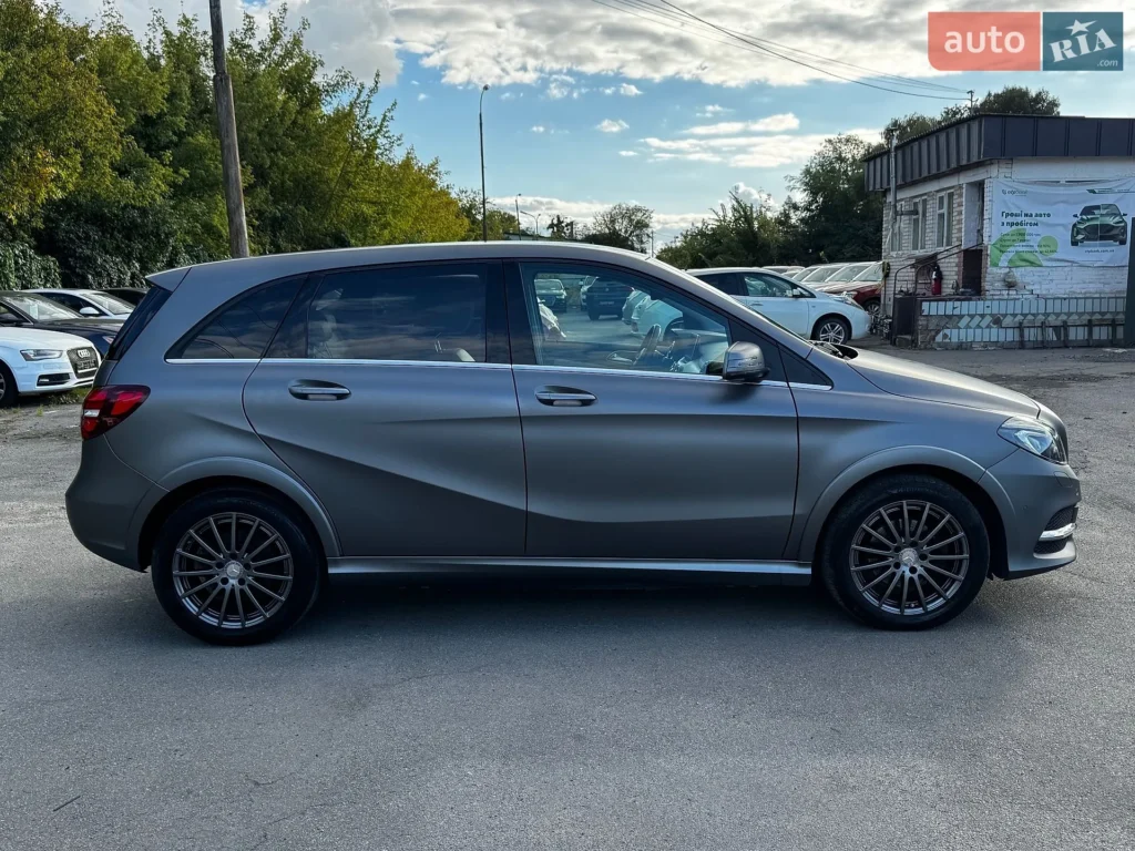 Mercedes-Benz B-Class 2016 — фото 6