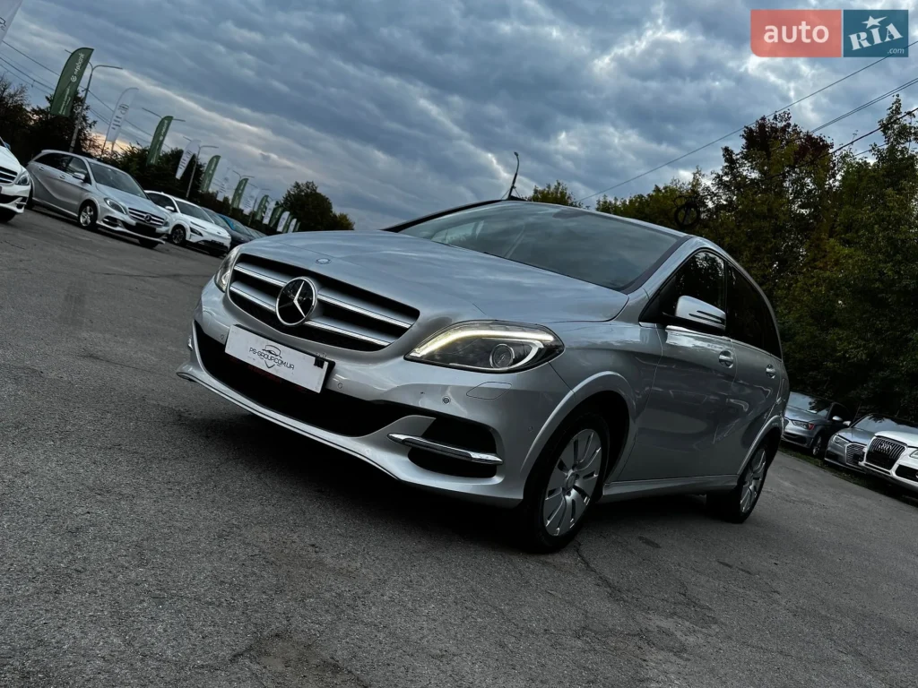 Mercedes-Benz B-Class 2016 — фото 2