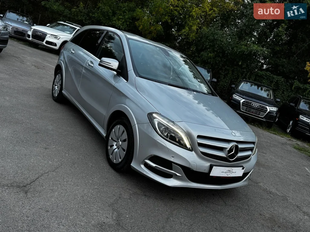 Mercedes-Benz B-Class 2016 — фото 4
