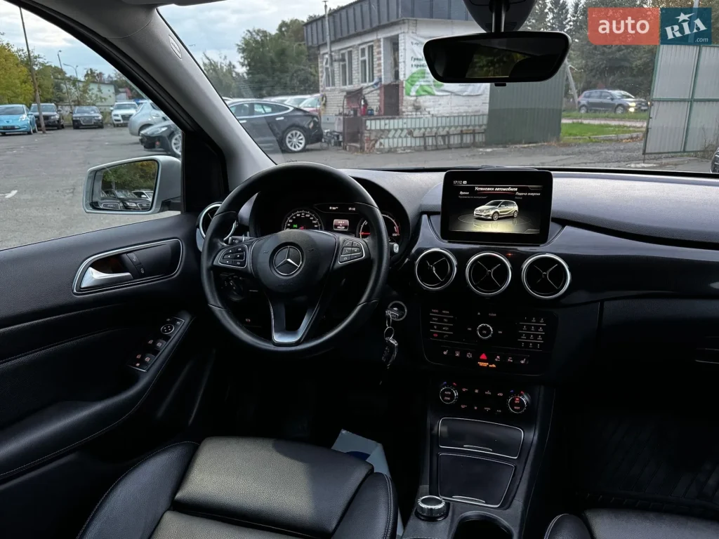 Mercedes-Benz B-Class 2016 — фото 23