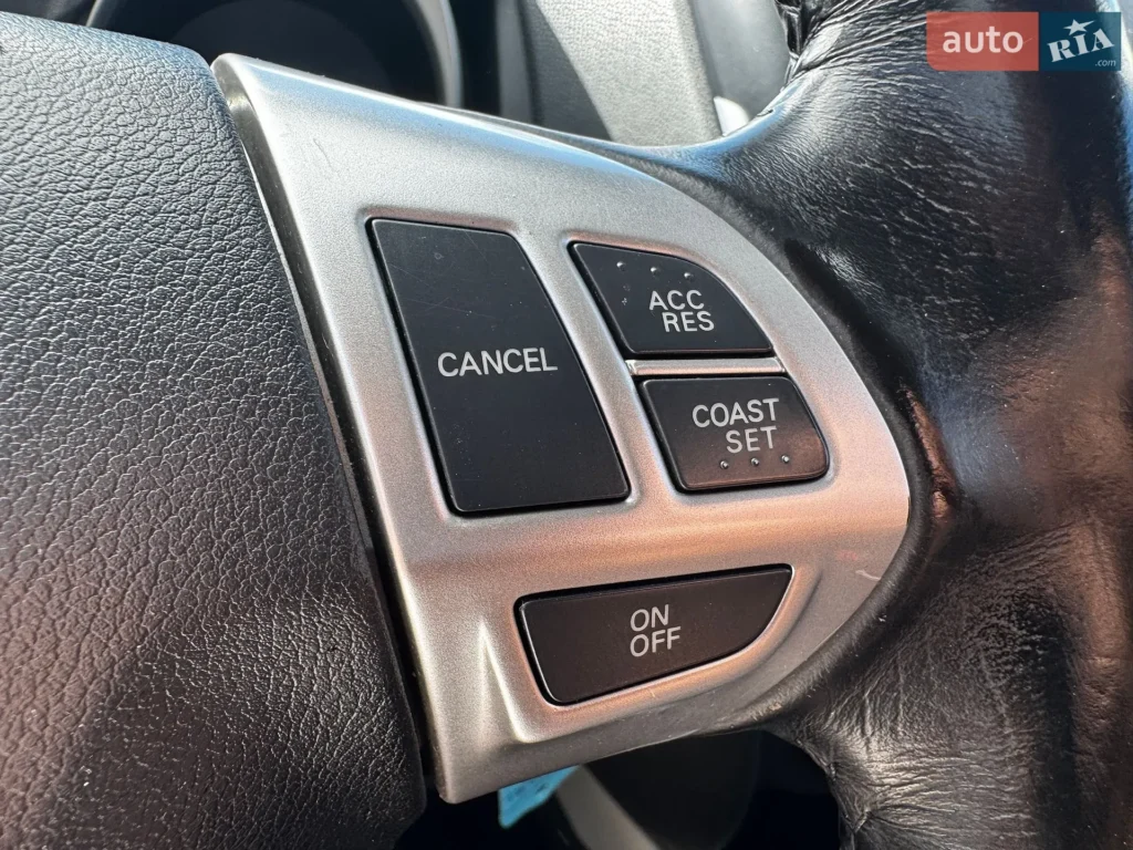 Mitsubishi ASX 2011 — фото 24