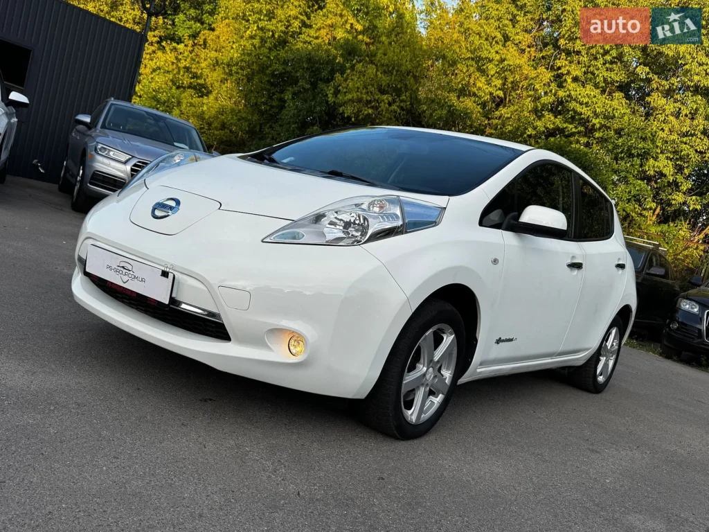 Nissan Leaf 2014 — фото 2