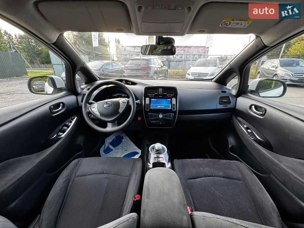 Nissan Leaf 2014 — фото 25