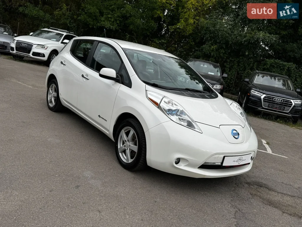 Nissan Leaf 2013 — фото 4