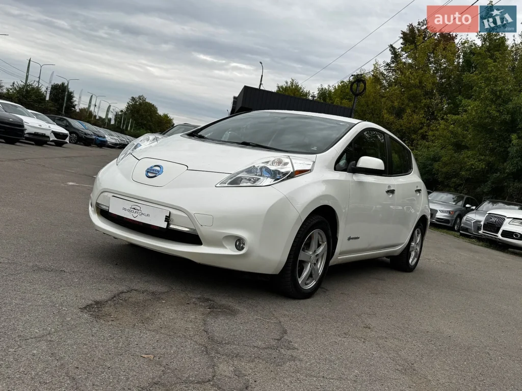 Nissan Leaf 2013 — фото 2