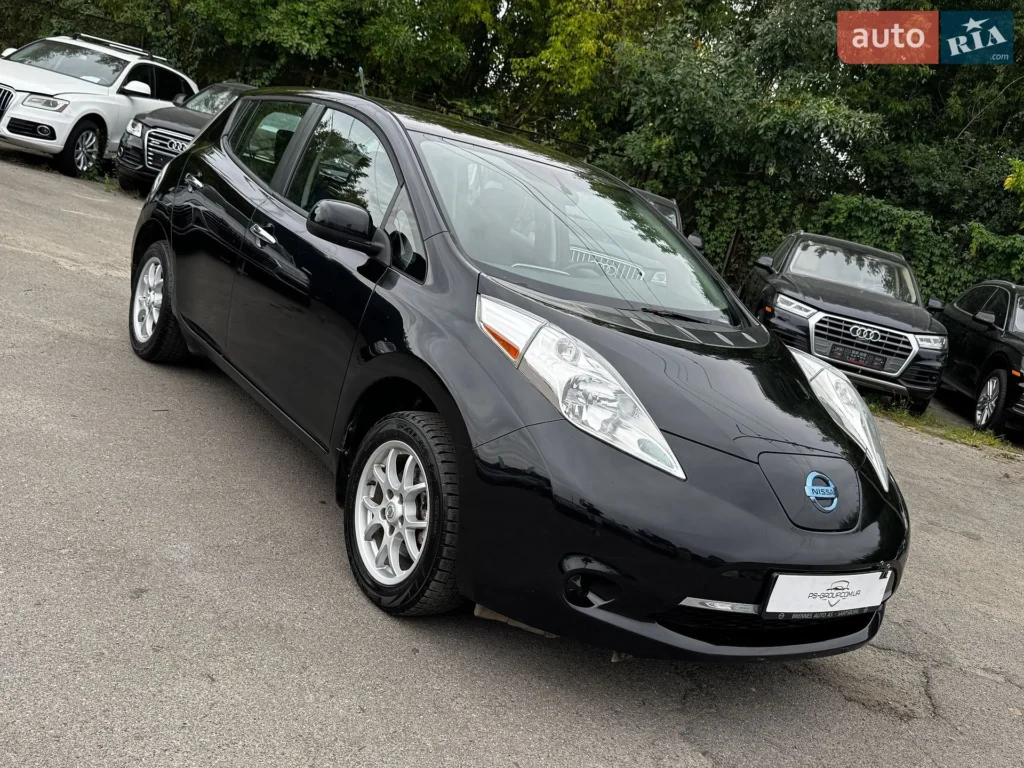 Nissan Leaf 2015 — фото 4