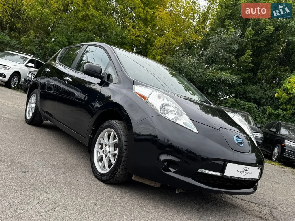 Nissan Leaf 2015 — фото 5