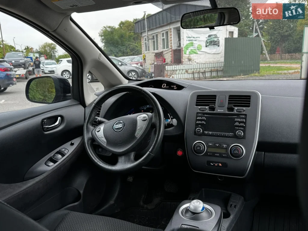 Nissan Leaf 2015 — фото 21