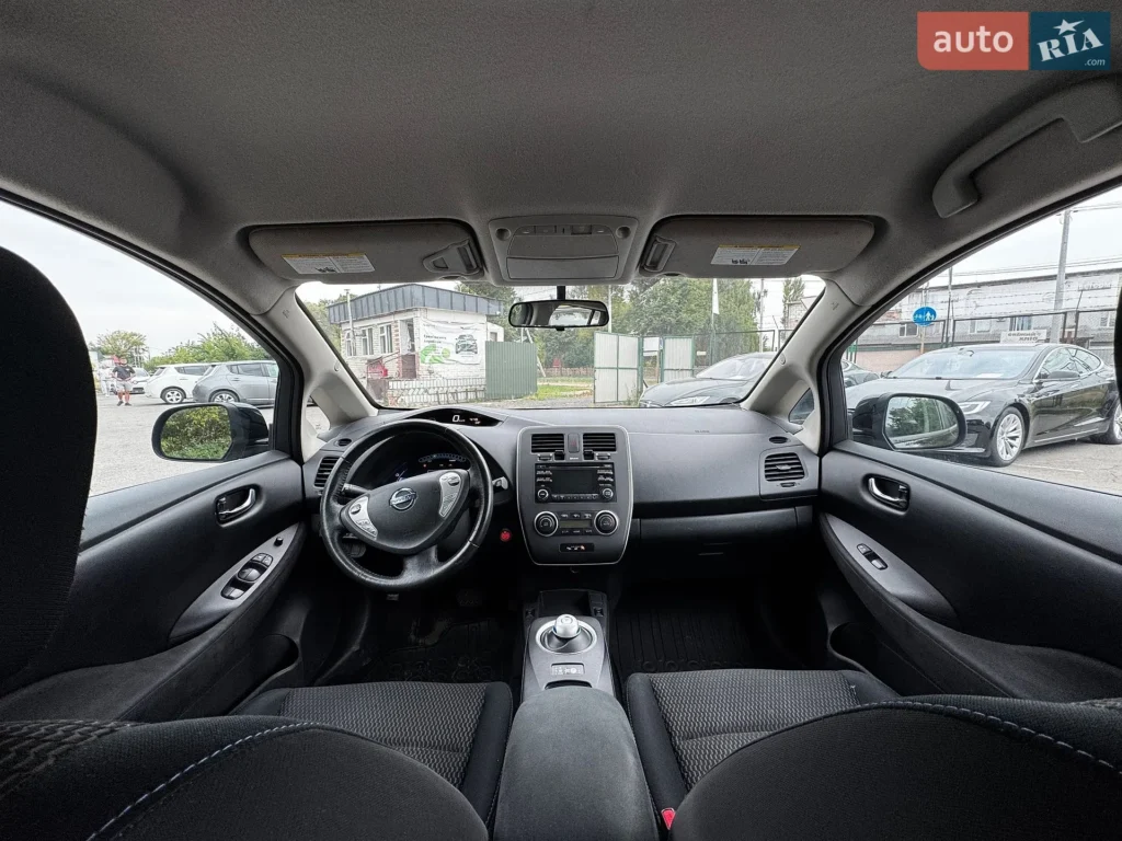 Nissan Leaf 2015 — фото 23