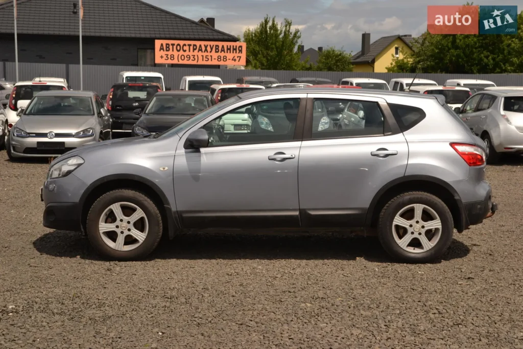 Nissan Qashqai 2011 — фото 12
