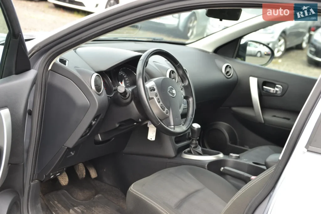 Nissan Qashqai 2011 — фото 16