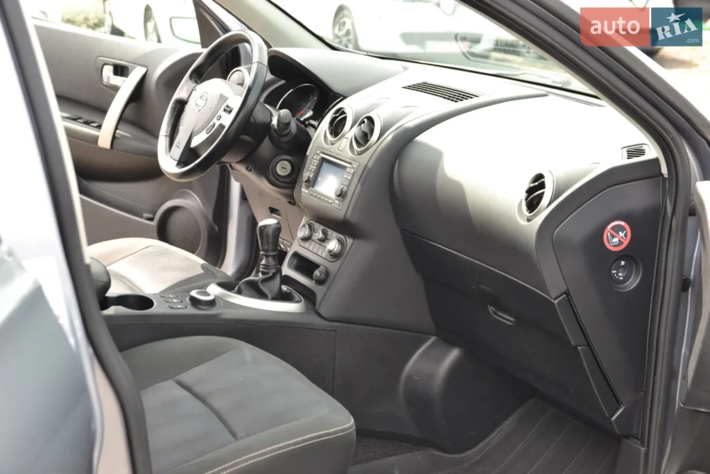 Nissan Qashqai 2011 — фото 23