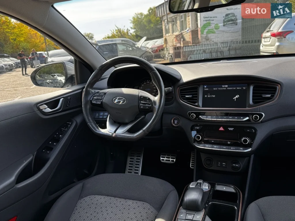 Hyundai Ioniq 2019 — фото 22