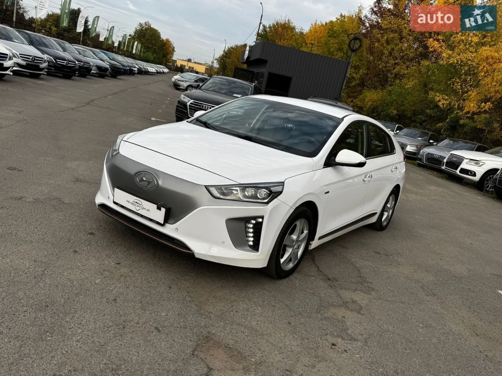 Hyundai Ioniq 2017 на майданчику PS-Group