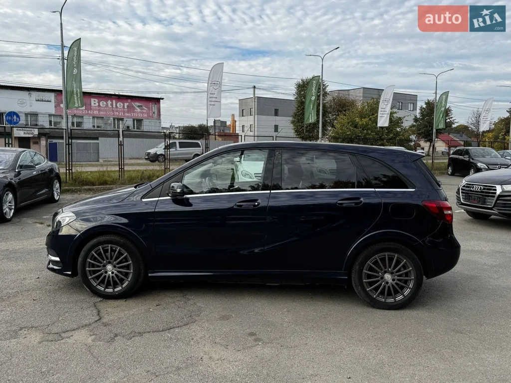 Mercedes-Benz B-Class 2017 — фото 14