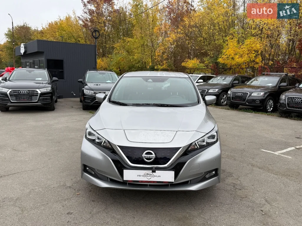 Nissan Leaf 2018 — фото 3