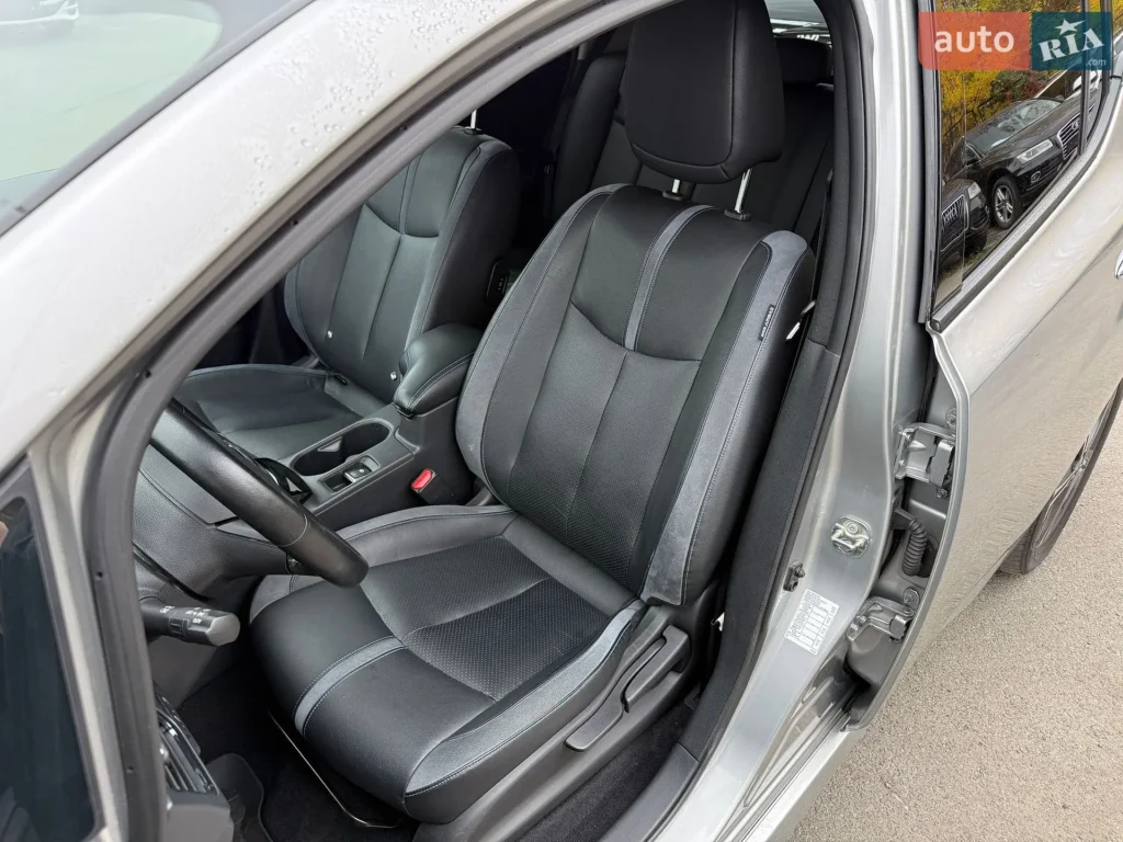 Nissan Leaf 2018 — фото 17