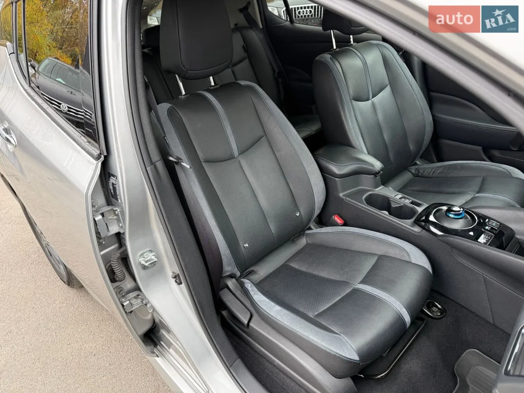 Nissan Leaf 2018 — фото 18