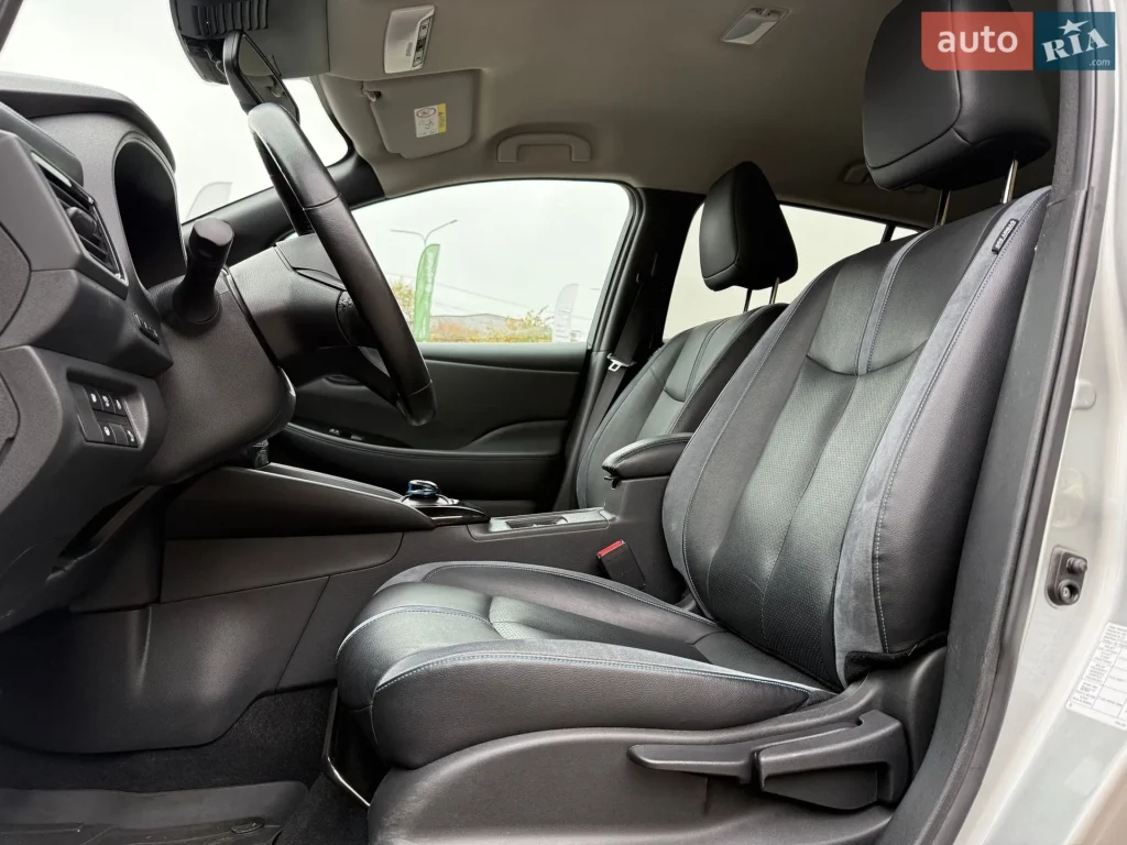 Nissan Leaf 2018 — фото 19