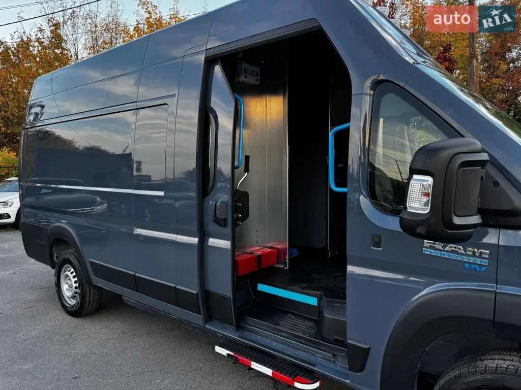 Ram Promaster 2024 — фото 18
