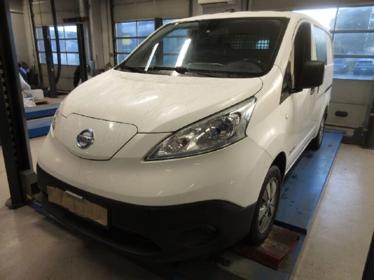 Nissan e-NV200 2014