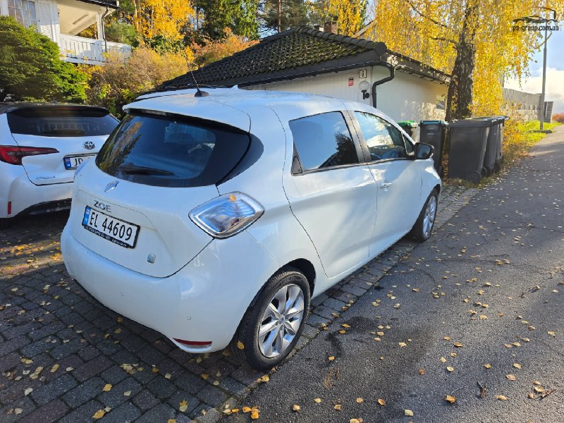 Renault Zoe 2014 — фото 2