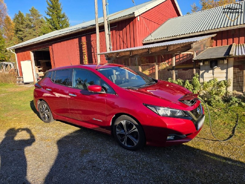 Nissan Leaf 2018 — фото 2